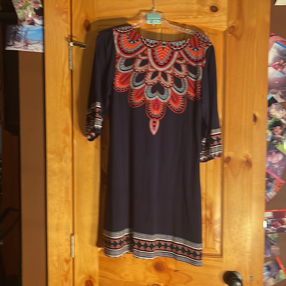 Altare’d States. LS. $26 - Picture 2 of 2